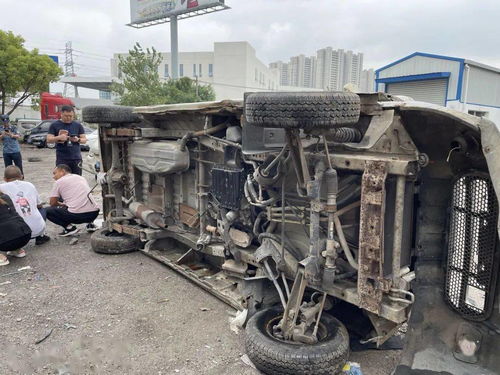 重拳出擊 多部門聯合突擊嚴打報廢機動車回收拆解 黑窩點