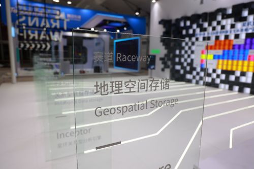 靈活機(jī)變 星環(huán)科技星基變閃耀2022世界人工智能大會(huì)，引領(lǐng)軟件開發(fā)新風(fēng)向